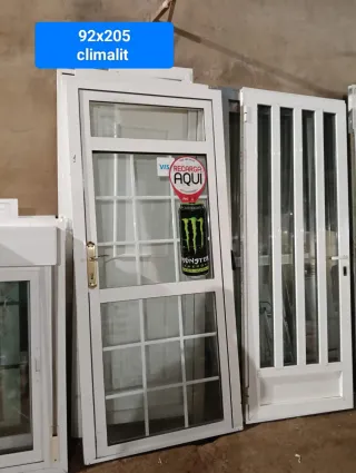 Puerta aluminio 92x205 climat.  621292438