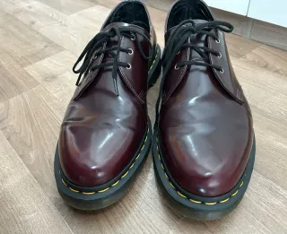 Zapatos Dr. Martens Burdeos