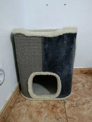 Rascador Pawhut Cama y 2 Niveles Huecos