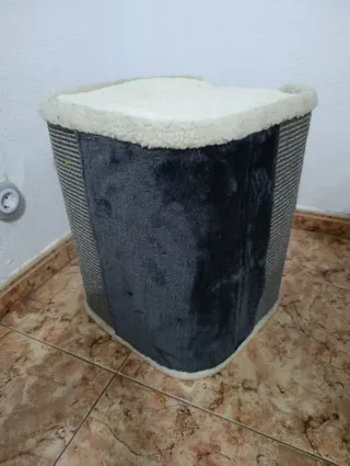 Rascador Pawhut Cama y 2 Niveles Huecos