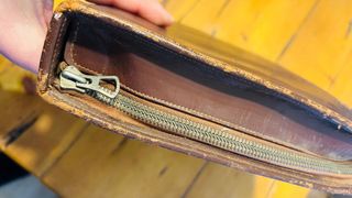 Neceser de viaje antiguo de piel