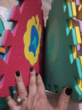 Tappeto puzzle 36 pezzi colorato