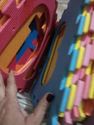 Tappeto puzzle 36 pezzi colorato