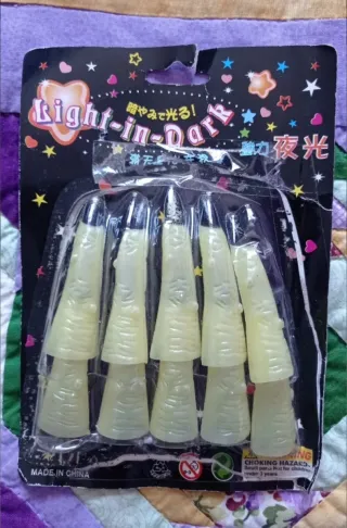 Pack Disfraz: Capa,Máscara y Dedos Luminosos.