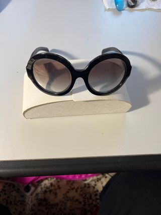 Gafas de sol Prada Ovaladas Negras