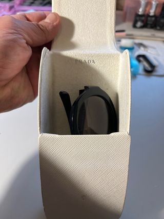 Gafas de sol Prada Ovaladas Negras