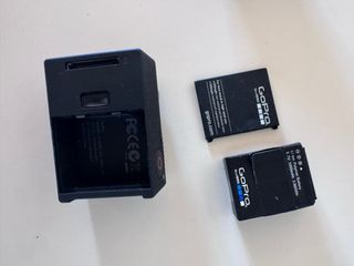 GoPro HERO 3 + Custodia Subacquea e Accessori