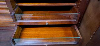 Aparador de madera maciza