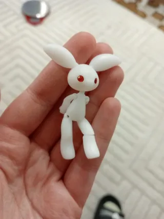 Bambola coniglietto tipo BJD