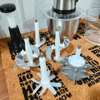 Picadora de carne y vegetales 300W 3 litros 2 bol