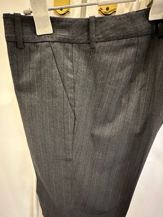 Pantalones H&M de raya diplomática