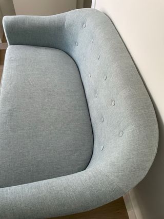 Sofá de dos plazas como nuevo