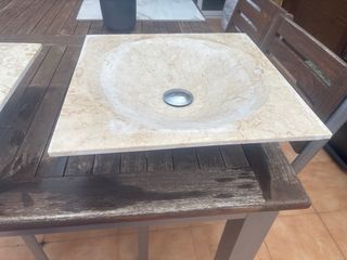 Lavabos de Mármol Beige y Blanco