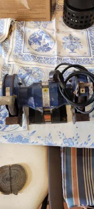 Afiladora Eléctrica Azul