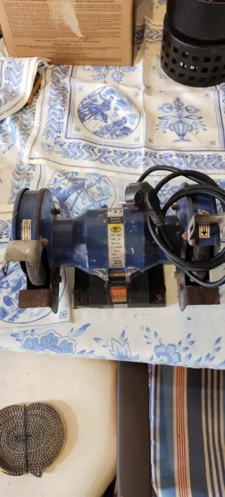 Afiladora Eléctrica Azul