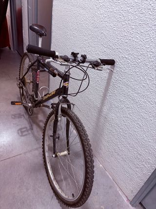 Bicicleta CONOR 21 marchas