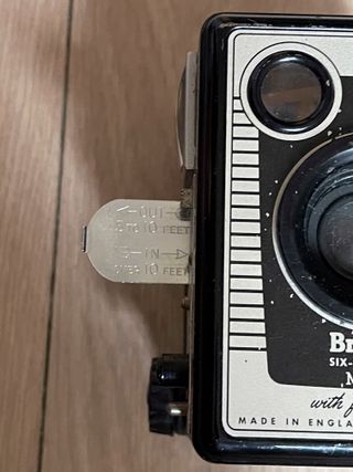 Cámara de cajón Kodak Brownie SIX-20 Model E
