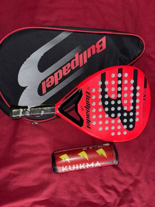 Pala Bullpadel sin estrenar + funda