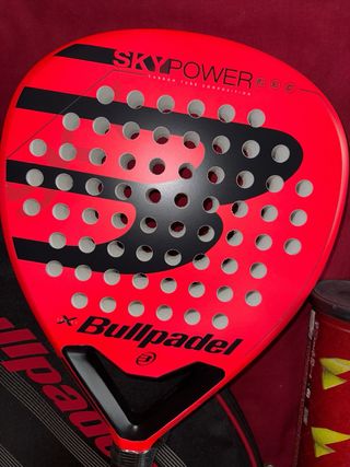 Pala Bullpadel sin estrenar + funda