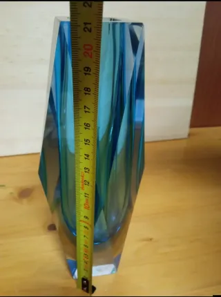 Jarrón de cristal de murano  facetado