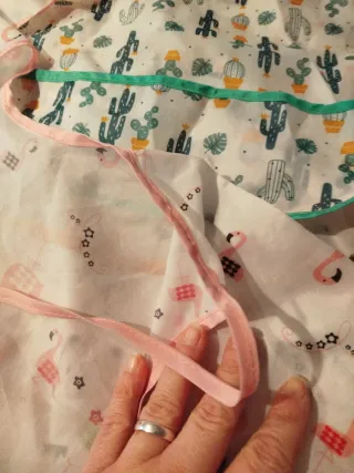 Lote Baberos Impermeables Bebé. 5 unidades