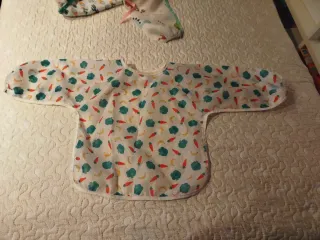 Lote Baberos Impermeables Bebé. 5 unidades