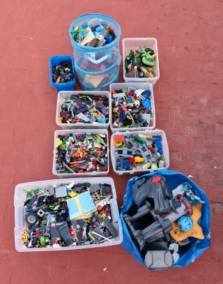 Lego y Playmobil Juguetes Acepto ofertas.