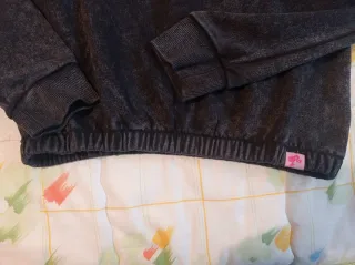 Sudadera Barbie Negra y Rosa.