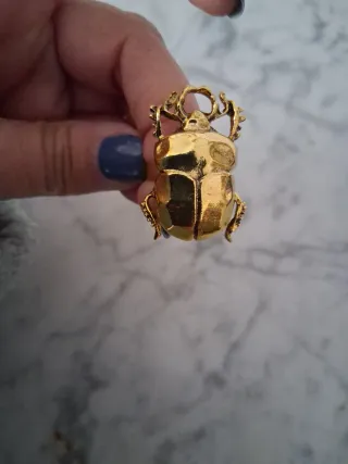 Anillo Escarabajo Dorado