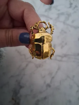 Anillo Escarabajo Dorado