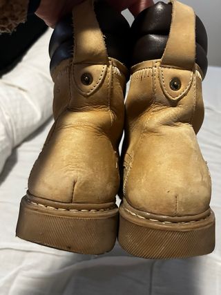 Botas Levi's Beige y Marrón