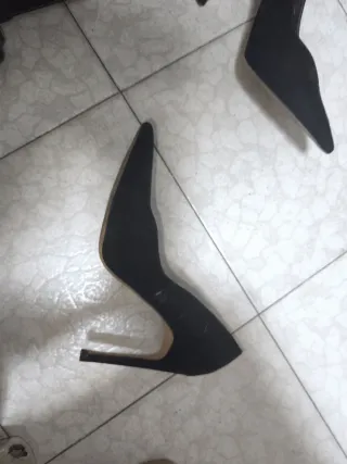 Tacchi neri in velluto