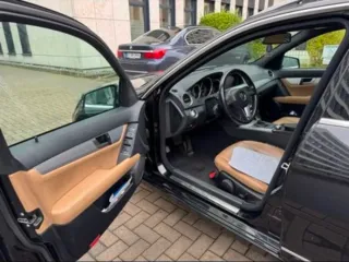 Mercedes-Benz Clase C 2011