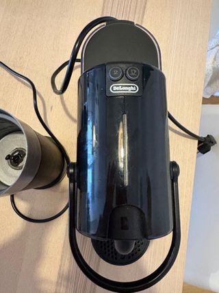 Cafetera de Capsulas - Nespresso De Longhi