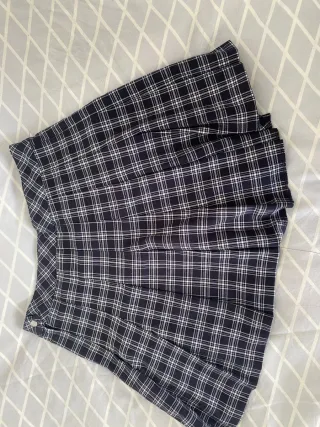 Falda de cuadros azul y blanco