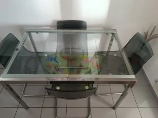 Mesa y 4 Sillas Comedor Cristal y Metal