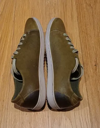 Zapatillas de piel. Talla 41. Marrón Verde Oliva