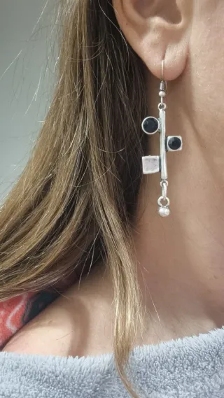 Pendientes largos plata y negro de zanaz