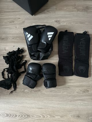 Guantes Boxeo/MMA y Protecciones