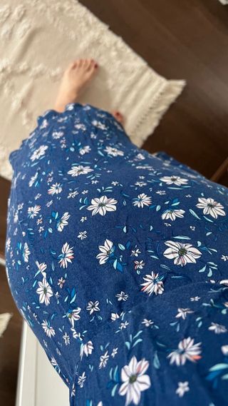 Mono corto Stradivarius flores azul M