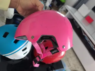 Cascos niñ@ bici. Separados 5 €