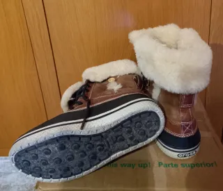 Botas Crocs Hombre Talla 42 Marrón/Negro