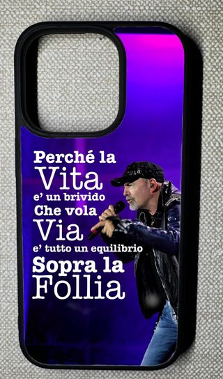 Cover personalizzata con testo e cantante