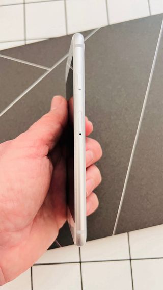 iPhone 8 64GB Blanco + Funda SP Connect