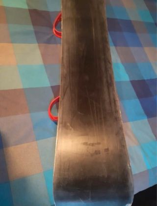 Tabla Snowboard con Fijaciones Rojas