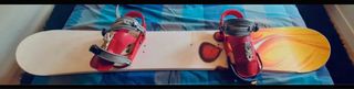 Tabla Snowboard con Fijaciones Rojas