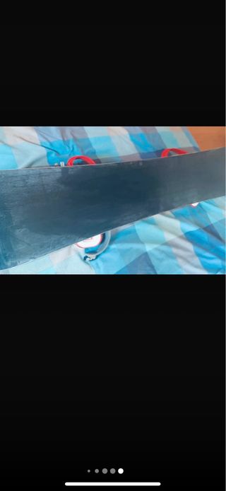 Tabla Snowboard con Fijaciones Rojas