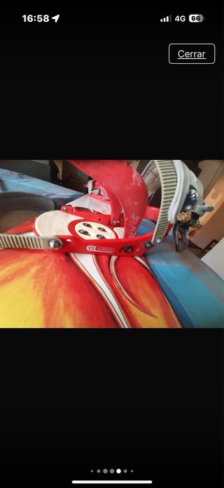 Tabla Snowboard con Fijaciones Rojas