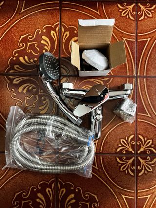 Grifo Ducha Bañera + Alcachofa y Manguera Plateado