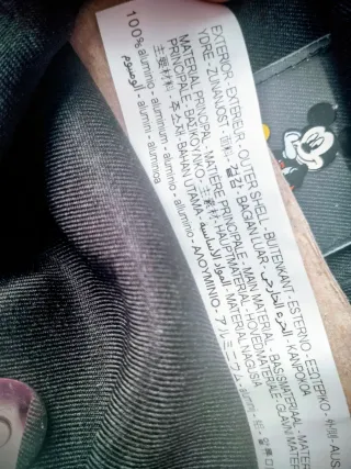 Bolso Mickey Metálico Plateado con cadena.